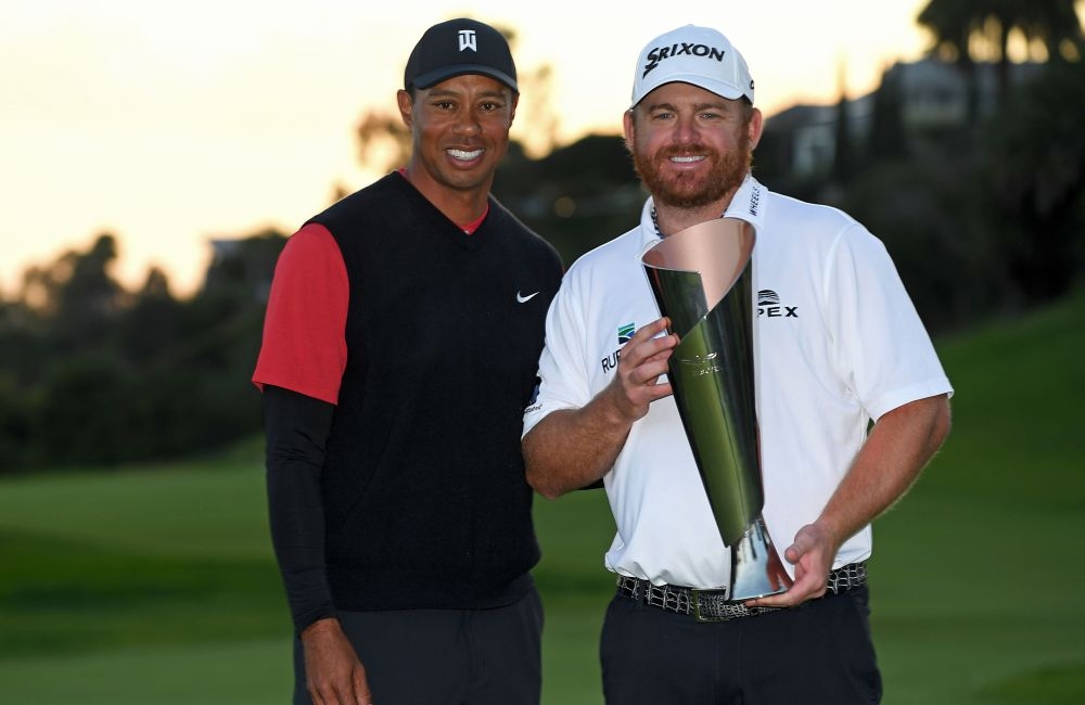 Tiger Woods a J.B. Holmes (Foto: GettyImages)