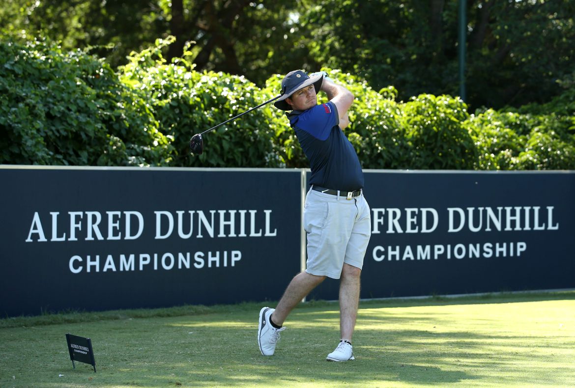 Vůbec poprvé v historii European Tour mohli hráči během Alfred Dunhill Championship hrát v soutěžních kolech v kraťasech (foto: GettyImages)