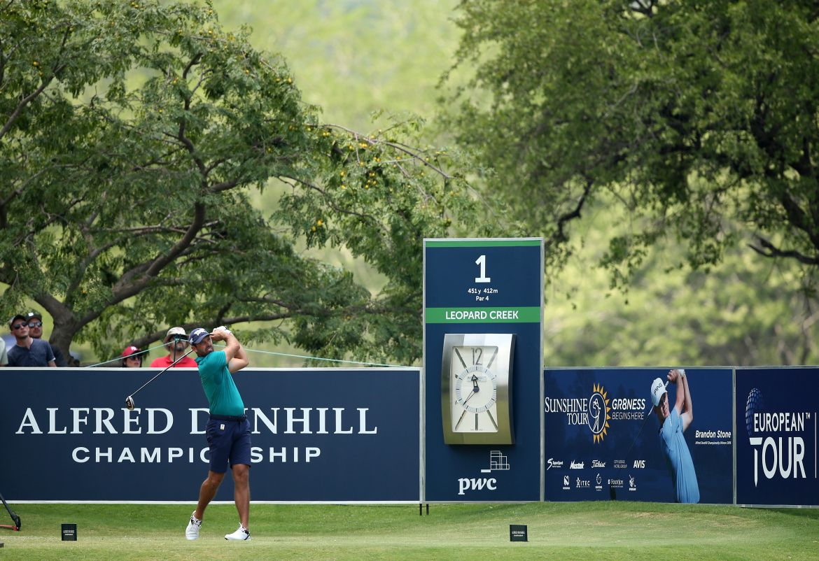 Vůbec poprvé v historii European Tour mohli hráči během Alfred Dunhill Championship hrát v soutěžních kolech v kraťasech (foto: GettyImages)