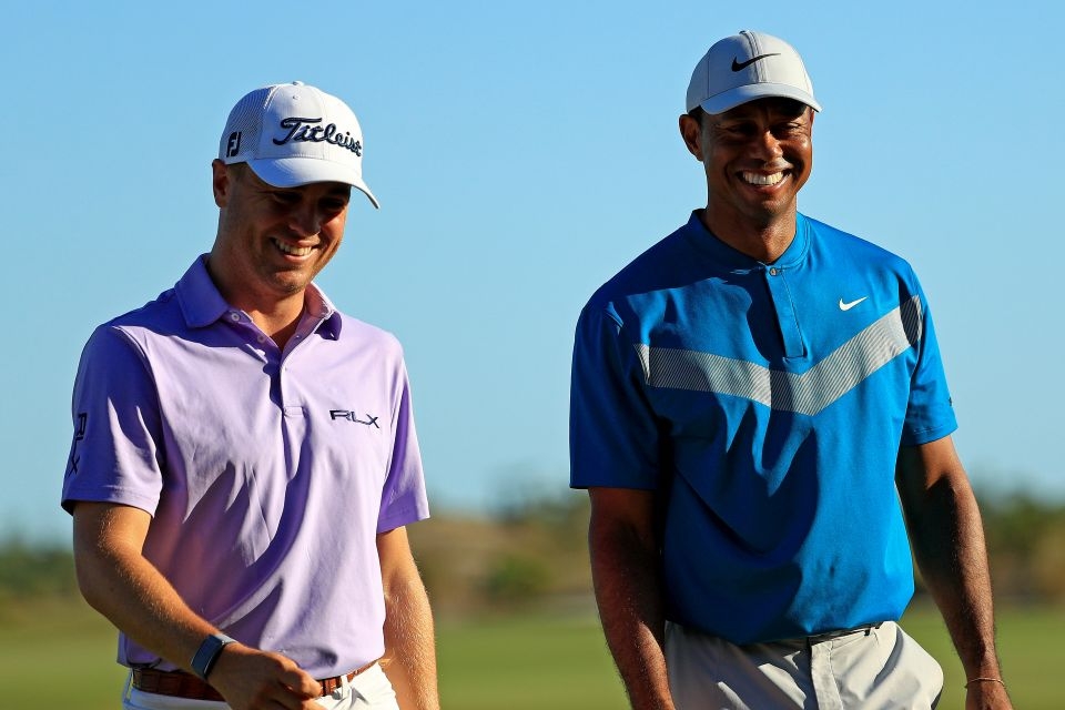 Justin Thomas a Tiger Woods (Foto: GettyImages)