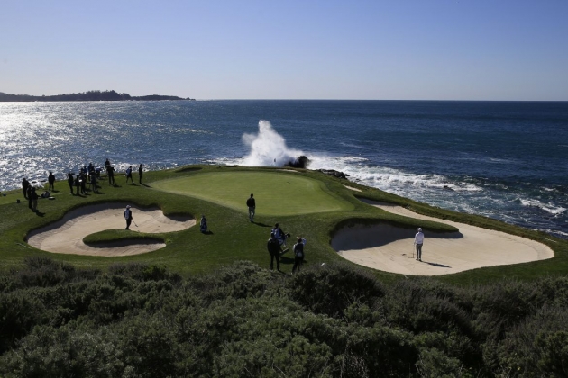 Momentka z finálového kola turnaje AT&T Pebble Beach Pro-Am, který ovládl kanadský profesionál Nick Taylor (foto: GettyImages)