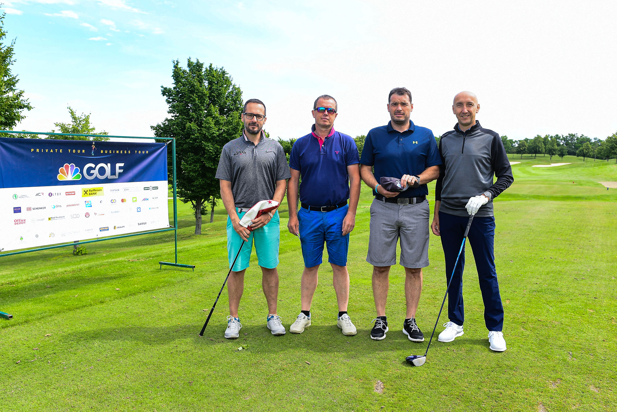 Business Tour odstartovala sezonu na Karlštejně.
