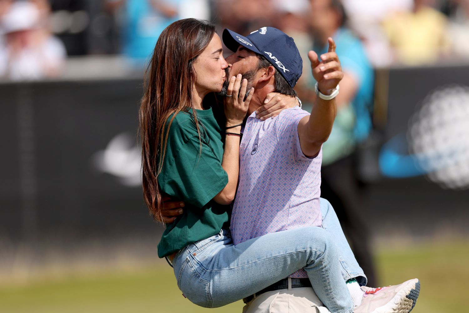 Pablo Larrazábal v objetí s manželkou (Foto: Getty Images)