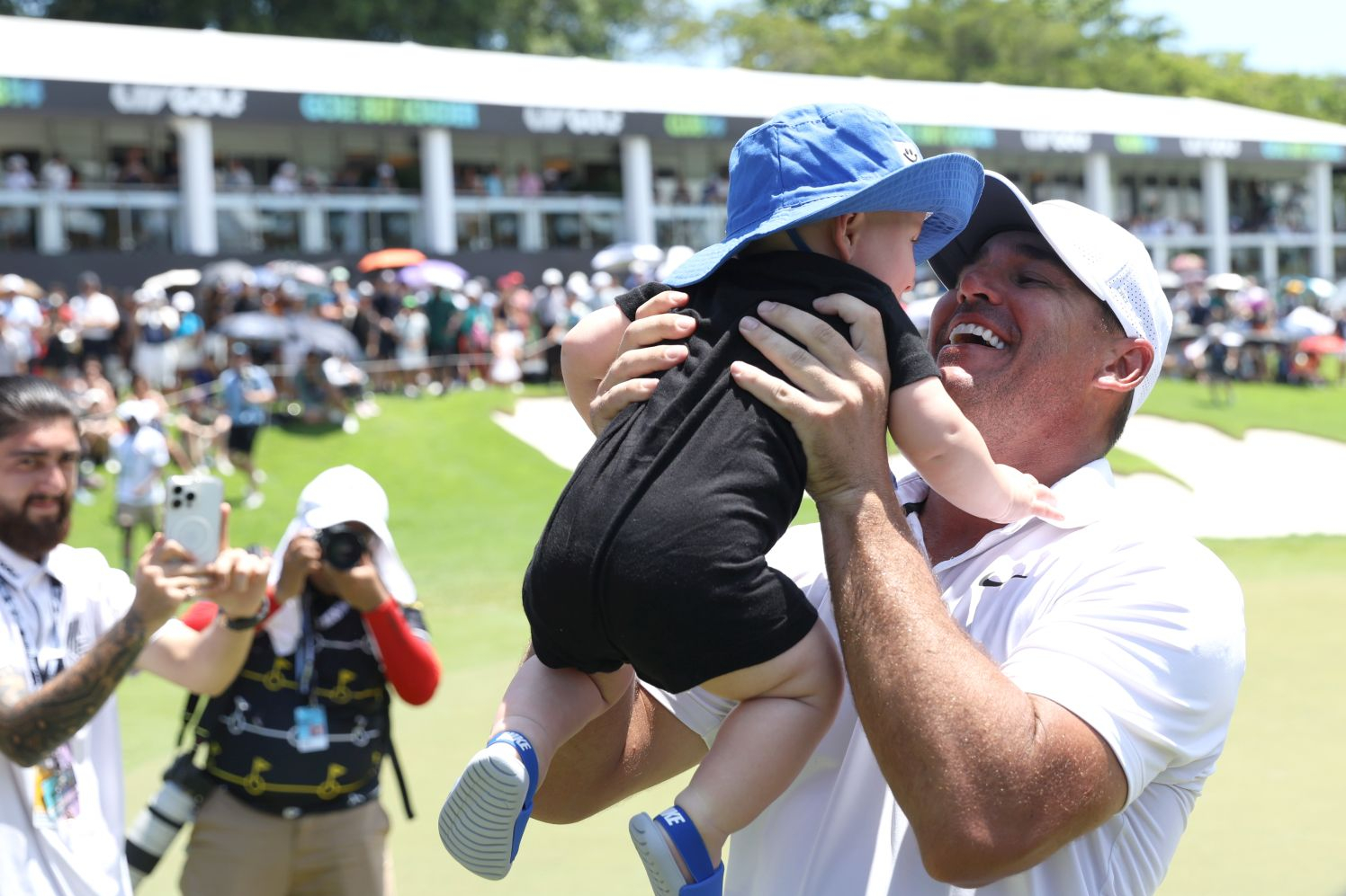 Brooks Koepka se svým synem (Foto: Getty Images)